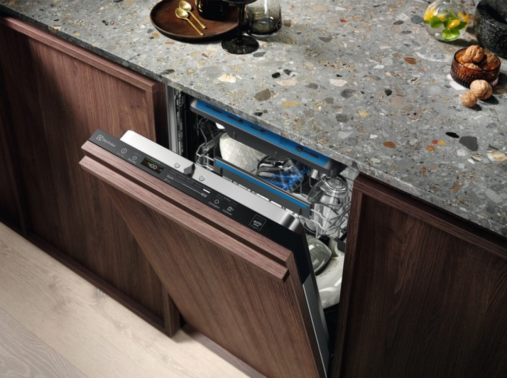 Electrolux EEM74320L- фото3