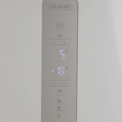 Hotpoint-Ariston HTS7200 W O3- фото3